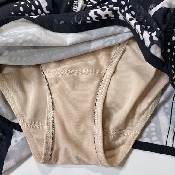 Lululemon Speed Short Static Mist Black and white speckled‎ Size 6 - Picture 7 of 9